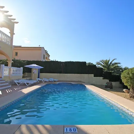 Villa Tosal Con 6 Dormitorios, Wifi, Parking, Jardin Y Piscina Privada *